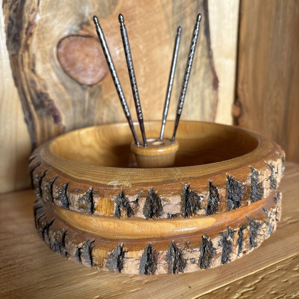 Ellwood Rusticware Nut Cracker Bowl Tree Bark Theme Vintage
